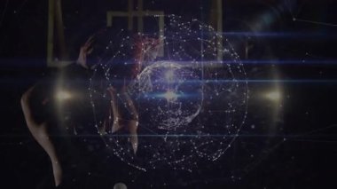 Basketbol oynamak, dijital ağ animasyonu olan oyuncu mahkeme sahnesini örtüyor. Spor, teknoloji, basketbol sahası, atlet, artırılmış gerçeklik, yenilik