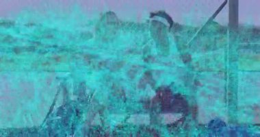 Tenis oyuncuları dijital veri dalgası animasyonlarıyla sahada. Spor, teknoloji, yenilik, sanal, atlet, yarışma