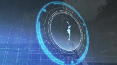 Mavi holografik elementler şebeke arka planına sahip gelecekteki dijital arayüzde dönüyorlar. Teknoloji, hologram, yenilik, soyut, kusursuz, sanal