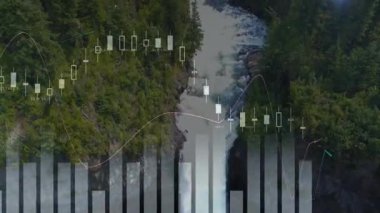 Bereketli yeşil orman ortamında şelaleyi kaplayan finansal veri haritalarının animasyonu. Finans, doğa, kontrast, analitik, veri görselleştirme, uyum