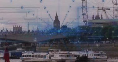 Dijital veri işleme animasyonuyla Big Ben ve London Eye. Teknoloji, fütüristik, yenilik, simgeler, büyük veriler, analitik