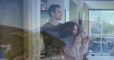 Huzurlu dağ manzarası animasyonu ile evde kucaklaşan çift. Aşk, sükunet, dinginlik, dijital sanat, manzara, aşk