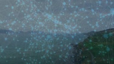 Bağlantılar ağı ve kıyı manzarası üzerinde veri işleme animasyonu. Teknoloji, bağlantı, yenilik, dijital, ağ, fütüristik