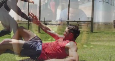 Spor müsabakası için antrenman, açık havada takım çalışması ve kararlılık gösteren sporcular. motivasyon, dayanıklılık, sportmenlik, rekabet