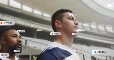 Stadyumda, sporcular sosyal medya bildirimlerinin animasyonuyla koşuyorlar. Spor, atletizm, teknoloji, rekabet, ırk, dijital