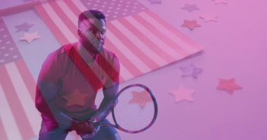 Amerikan bayrağı ve yıldızları tenis oyuncusu animasyona hazırlanıyor. Spor, vatanseverlik, ABD, rekabet, atlet, hareket