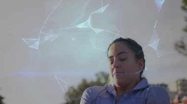 Açık havada egzersiz yapan, arka planda dijital dünya animasyonu olan bir kadın. Fitness, teknoloji, yenilik, bağlantı, egzersiz, sağlıklı