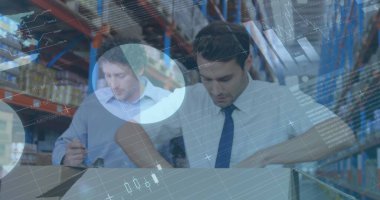 Depoda çalışan adamların istatistik ve mali veri işleme görüntüleri. küresel gönderim ve bağlantılar konsepti dijital olarak oluşturulmuş görüntü.