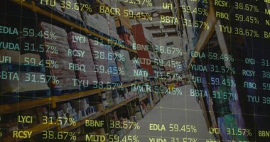 Boş deponun üzerinde veri işleme resmi. küresel sevkiyat, dağıtım ve bağlantılar konsepti dijital olarak oluşturuldu.