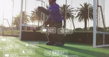 Çim hokeyi, sosyal medya tebligatlarının animasyonuyla kaleci pratiği. Spor, kaleci, dijital, teknoloji, atlet, etkileşimli