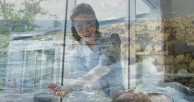 Huzurlu okyanus dalgaları animasyon geçmişi yerine hastaya yardım etmek. yardım, huzur, sükunet, sağlık