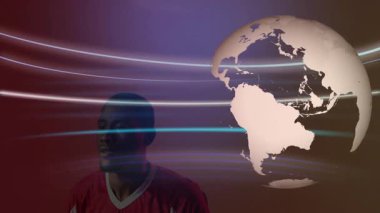 Dijital küre ve ışık izleriyle hareket eden futbolcu animasyon izler. Futbol, atlet, hareket, teknoloji, dijital sanat, fütürist