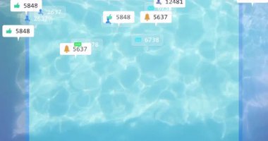 Havuzda yüzmek, sosyal medya tebligatlarının animasyonunu yapan kişi. teknoloji, bağlantı, dijital, etkileşim