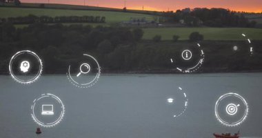 Gün batımında sakin göl ve kırsal kesimde bulunan dijital simgelerin animasyonu. Teknoloji, doğa, sükunet, manzara, uyum, yenilik