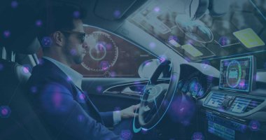 Dijital simgelerin oluşturduğu ağ, gelecekten gelen kendi kendine giden arabaları kullanan adama karşı. Bilgisayar arayüzü ve gelecekteki teknoloji kavramı