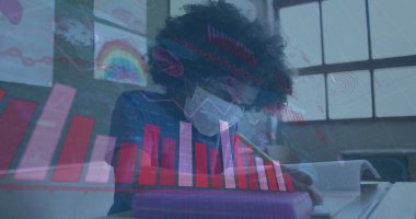 Okulda maske takan okul çocuğu ile ilgili istatistikler. küresel covid 19 salgın, eğitim ve öğrenme kavramı dijital olarak oluşturulmuş görüntü.