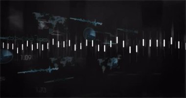 Karanlık arka planda dijital verileri, grafikleri ve numaraları olan dünya haritası. Teknoloji, analitik, fütüristik, küresel, yenilik, ağ