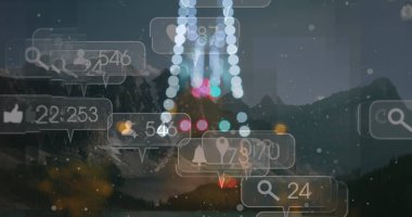 Odak ışıkları ve şehir manzarasından sosyal medya simgelerinin görüntüsü. küresel sosyal medya, iletişim, dijital arayüz, teknoloji ve ağ konsepti dijital olarak oluşturuldu.