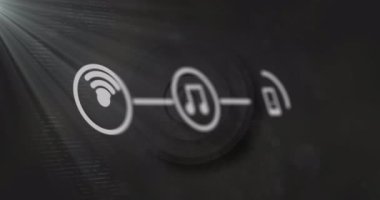 Karanlık arka planda müzik notası ve akıllı telefonu olan bağlı simgelerin animasyonu. dijital, teknoloji, ağ, multimedya, bağlantı