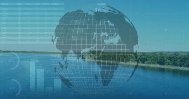 Huzurlu göl ve orman manzarasını kaplayan veri grafikleri olan dünyanın animasyonu. Küresel, doğa, teknoloji, çevre, veri görselleştirme, dijital