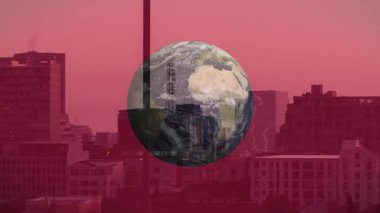 Dünya küresi, arka planda pembe gökyüzü ile şehir üzerinde dönüyor. Küresel, ufuk çizgisi, kentsel, geleceksel, çevresel, gün batımı