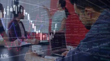 Ofiste, finansal veri tabloları iş toplantısını animasyonla örtüyor. finans, takım çalışması, analitik, sunum, teknoloji, işbirliği