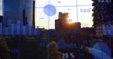Veri görselleştirme, şehir planındaki yüzdeler ve grafiklerle örtüşüyor. Analiz, bilgi, şehir, teknoloji, istatistik, gelecek