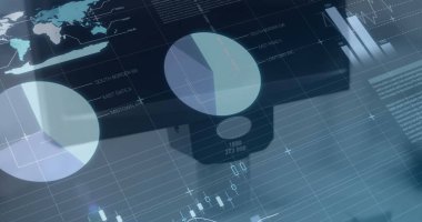 Monitöre kadar nakit üzerinden istatistik ve veri işleme resmi. küresel iş, alışveriş, veri işleme ve teknoloji konsepti dijital olarak oluşturulmuş görüntü.