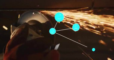 Kaynak aracı ağ bağlantı simgelerinin canlandırılmasıyla kıvılcımlar yaratıyor. Teknoloji, endüstriyel, dijital, yenilik