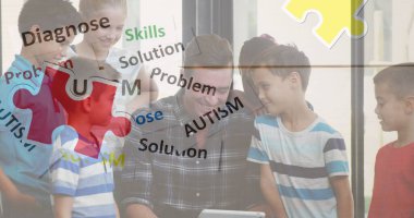 Erkek öğretmenle okul çocukları üzerine renkli bulmaca parçaları ve otizm metinleri. otizm, öğrenme güçlüğü, destek ve farkındalık kavramı dijital olarak oluşturulmuş görüntü.