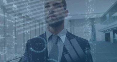 Kafkas işadamının yürümesi üzerine finansal veri işleme görüntüsü. küresel iş, finans ve dijital arayüz kavramı dijital olarak oluşturulmuş görüntü.