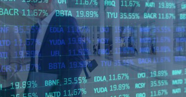 İş adamlarının istatistiksel işlemleri. küresel iş, veri işleme ve dijital arayüz kavramı dijital olarak oluşturulmuş görüntü.