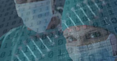 Yüz maskeli beyaz hemşire üzerinde ikili kodlama ve DNA ipliği var. Tıbbi ve sağlık hizmetleri konsepti dijital olarak oluşturulmuş görüntü.