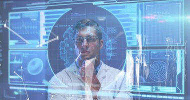 Kafkasyalı erkek doktor görüntüsü ve tıbbi veriler ekranda. küresel covid 19 salgın konsepti dijital olarak oluşturulmuş görüntü.