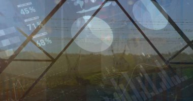 Gün batımında elektrik direklerinin üzerindeki grafikler ve finansal veriler. işletme, finans, ekonomi ve enerji kavramı dijital olarak üretilen imaj.