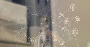 Kafkas işadamı üzerindeki simgelerle olan bağlantıların görüntüsü. küresel iş ve dijital arayüz kavramı dijital olarak oluşturulmuş görüntü.