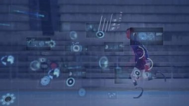 Genç sporcu çocuk, holografik grafiklerle spor tesisinde öne geçiyor. Sporcu, gelecekçilik, teknoloji, yenilik, performans, biyomekanik, dijital