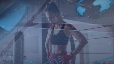 Boks ringinde poz veren kadın boksör, dünya haritası ile teknolojik holografik ızgaraları gösteriyor. Atletik, fitness, antrenman, spor, güç, kararlılık, modern