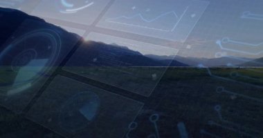 Holografik arayüz, günbatımı dağ gölü üzerinde yüzen veri panellerini ve radar grafiklerini gösteriyor. Fütürist, arayüz, veri görselleştirme, teknoloji, açık hava, doğal, sakin