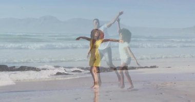 Canlandırılmış kalp ikonu ve sağlık veri grafikleriyle kumlu sahil şeridinde dans eden çift. Romantik, neşe, rahatlık, canlılık, doğal, manzaralı, anlamlı