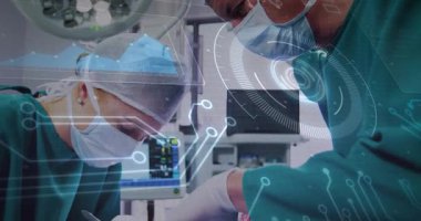 Erkek cerrah ensizyon yapıyor, pens tutan cerrahi asistan, yüzen tıbbi kaplama ile. Tıbbi, yenilik, kesinlik, takım çalışması, sağlık, teknoloji, temizlik