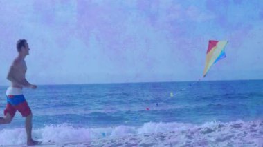 Adam kumlu sahilde çıplak ayakla koşuyor. Animasyon dalga ikonları ve spor çizelgesi var. Sahil, açık hava, enerji, canlılık, macera, doğa, sükunet