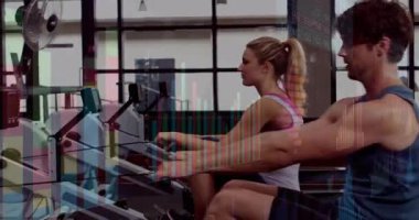 Kadın içeride makinede kürek çekiyor, animasyon fitness veri tablosu ve grafik örtüleriyle. Egzersiz, sağlık, zindelik, modern, atletik, eğitim, performans