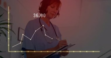 Sağlık koridorunda panoya yazı yazan kadın hemşire, üzerinde çizgi şeklinde animasyonlar var. Tıbbi, sağlık, klinik, tanı, analiz, mesleki, kurumsal