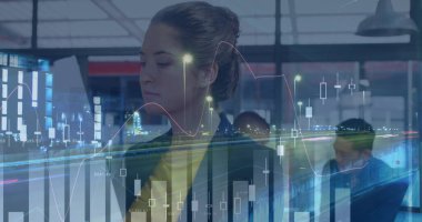 Kafkasyalı iş kadınının mali veri işleme görüntüsü. global business, finans, data işleme ve dijital arayüz kavramı dijital olarak oluşturuldu.