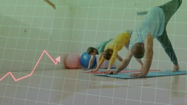 Üç fitness partneri stüdyoda dağcılık yapıyor, neon-pembe grafikler ve yeşil ızgaralar var. Spor, eğitim, dayanıklılık, motivasyon, modern, aktif, sağlık