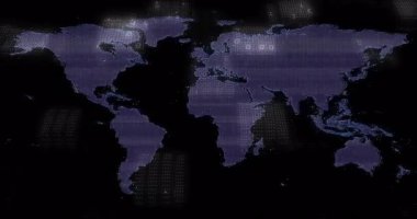 Pikselleştirilmiş dünya haritası, ızgaranın üzerinde mor mavi noktalarla parlıyor, ikili kod 3D olarak yayınlanıyor. Teknoloji, görselleştirme, siber alan, veri, dijital, yenilik, gelecekçilik