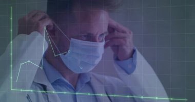 Doktor cerrahi maskeyi ayarlıyor, yeşil turkuaz çizgi grafiğini veri noktalarıyla örtüyor. Tıbbi, profesyonel, sağlık, analitik, teknoloji, yenilik, klinik