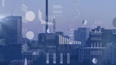 3D HUD simgeleriyle yüksek binaların üzerinde analitik örtüler gösteren şehir silueti. Fütüristik, teknoloji, şehir manzarası, veri görselleştirme, yenilik, kentsel, dijital
