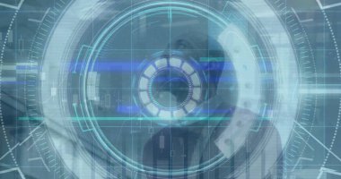 Afro-Amerikan iş adamının veri işleme ve tarama görüntüsü. küresel iş, teknoloji ve dijital arayüz kavramı dijital olarak oluşturulmuş görüntü.